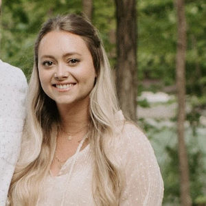 Meet your Posher, Liza